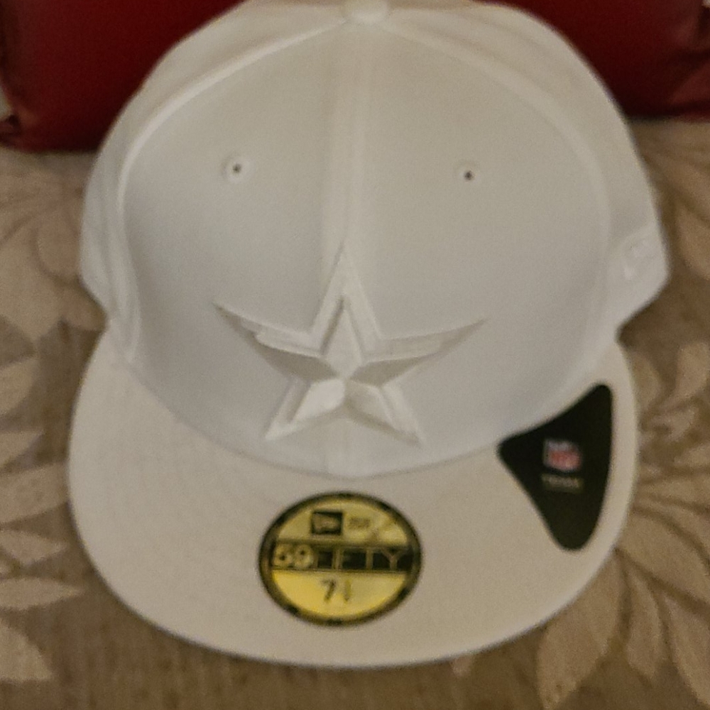 Dallas Cowboys Hat 7 1/4 New with tags never worn